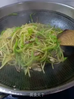 Make Spill peppers with potatoes step 17