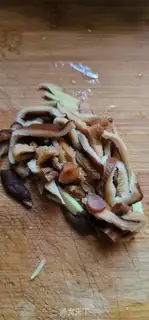 Make Eelsballs, mushroom soup step 2