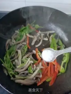 Make Ugly eggs, sea cucumbers, deer mushrooms step 7