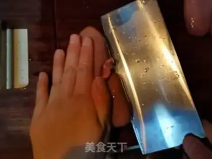 Make Spicy spicy water step 2