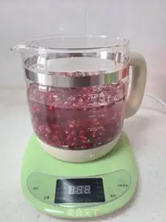 Make Pomegranate hot tea step 7
