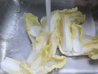 Make Bean-swissed cabbage step 2