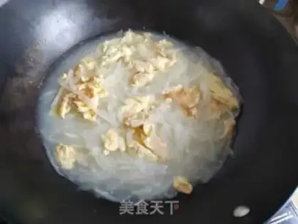 Make Fried egg radish soup step 5