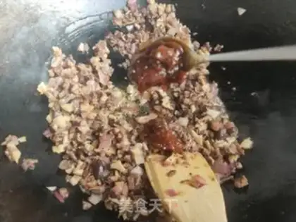 Make Mushroom beef sauce step 10
