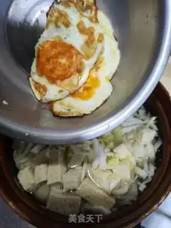 Make Bean-freeze tofu egg soup step 5