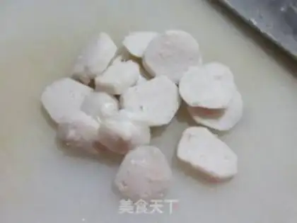 Make Fishball fried eggs step 1