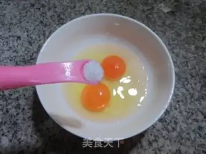 Make Fishball fried eggs step 2