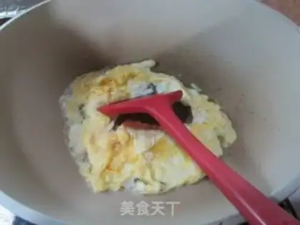 Make Fishball fried eggs step 4
