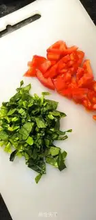 Make Tomato egg noodles step 0