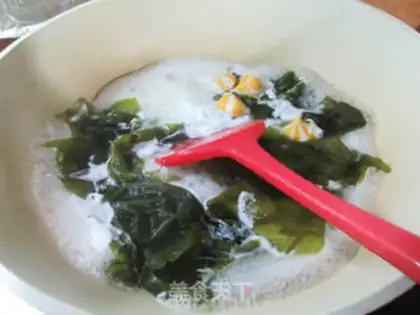 Make Egg fish seeds, bouquet soup step 5