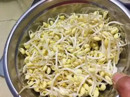 Make Red roast sprouts of celery step 0