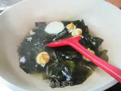 Make Egg fish seeds, bouquet soup step 8