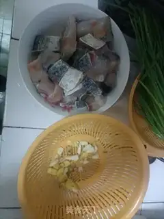 Make Spicy fish step 1