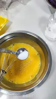 Make Eggs, pine sausages step 3