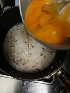Make Egg oatmeal soup step 4