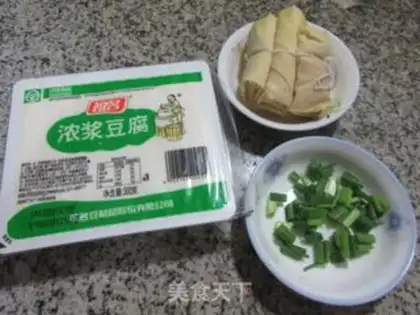 Make Tofu soup step 0