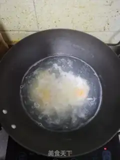 Make Celery-leafed egg noodles step 3