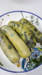 Make Eggs, pine sausages step 14