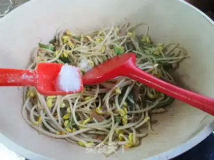 Make Pretzels with soybeans step 8