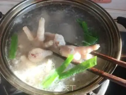 Make Carrot potatoes, chicken wings step 3