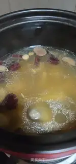 Make Red cucumber pigeon soup step 10