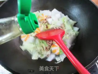 Make Fishseeds with cabbage noodles step 3