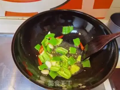 Make Piggy-backed chili step 15