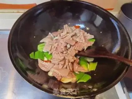 Make Piggy-backed chili step 16