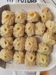 Make A dumpling pan and a bun step 22