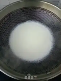 Make walnut milk oatmeal step 2