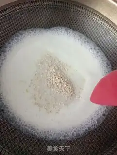 Make walnut milk oatmeal step 3
