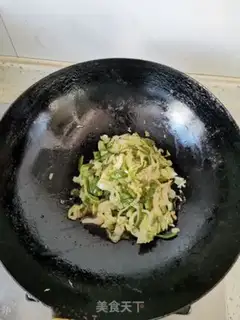 Make Pyramid and cabbage step 1
