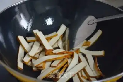 Make Scrambled beans step 3