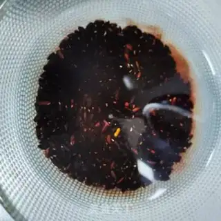 Make "Red dates, black wood, rice." step 0