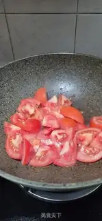 Make Homemade tomato fried eggs step 8