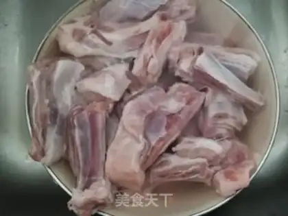 Make Lamb chop carrot soup step 0
