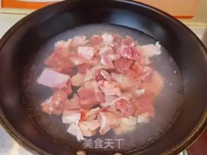 Make Tomato potato stew step 1