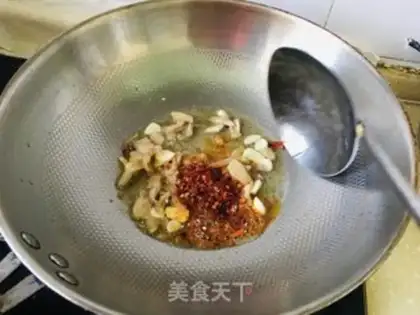 Make Sour and lamb noodles step 1