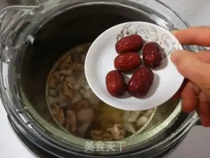 Make Silver ear walnut eye soup step 4