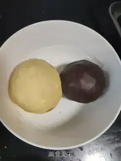 Make A chocolate-cracker, a cracker step 2