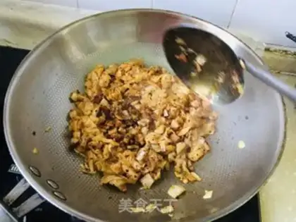 Make Sour and lamb noodles step 4