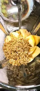 Make Apple, silver, oatmeal step 2