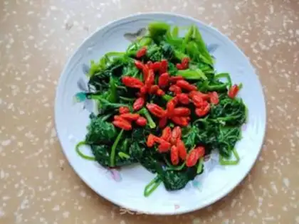 Make Spicy spinach step 3