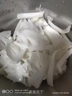 Make Scrambled cabbage step 1