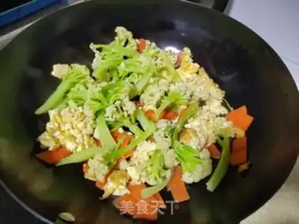 Make Pine pickles, carrotd eggs step 7