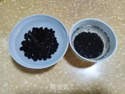 Make Homemade black tofu step 1