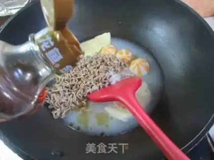 Make Egg dumpling seeds for wheat noodles step 4
