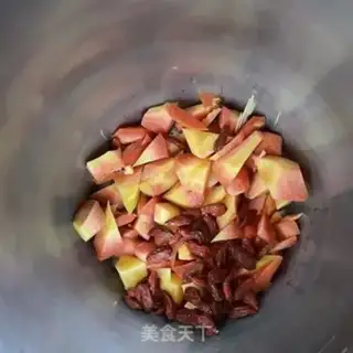 Make Silver ear carrot soup step 2