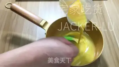 Make Milky coconut rolls step 1