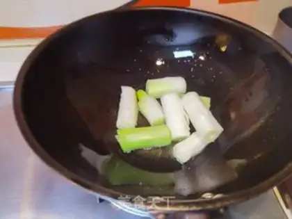 Make Burning yellow fish step 11